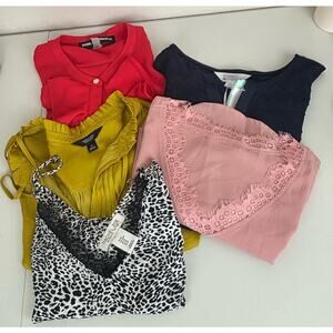 Bundle of 4 tank tops and camisoles Size Medium